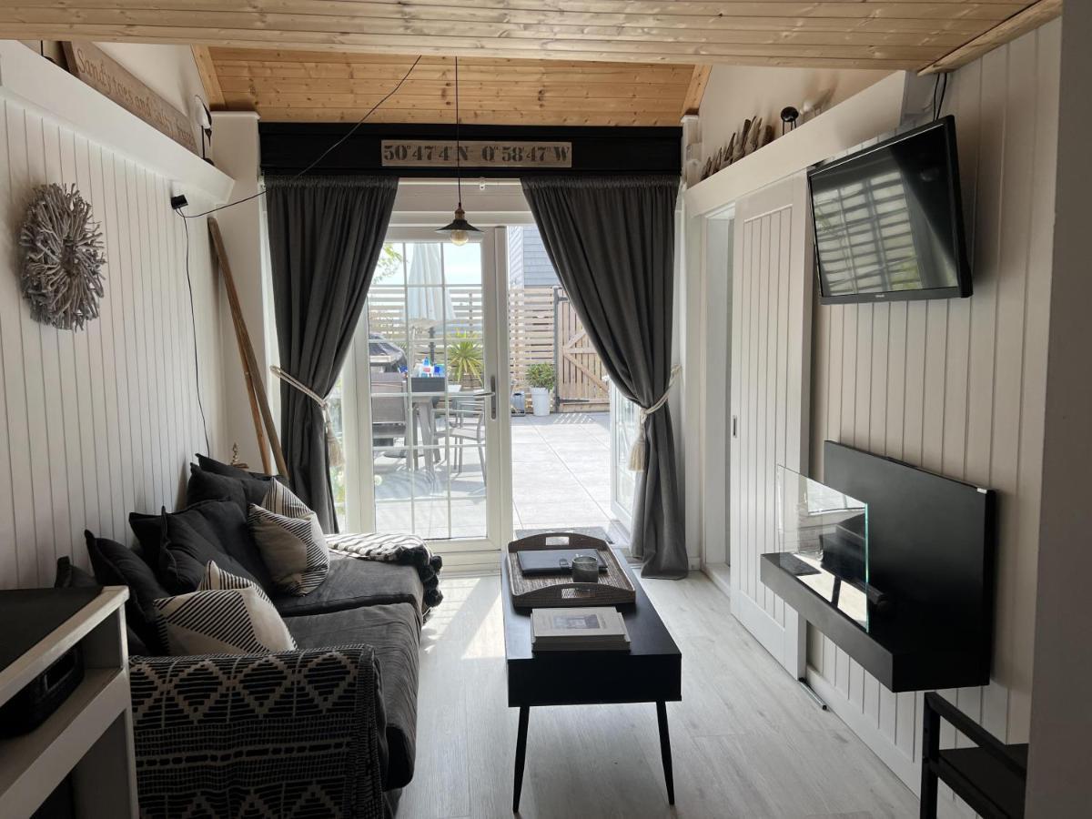 Seaside Cabin Retreat In Hayling Island Саут Хейлинг Екстериор снимка